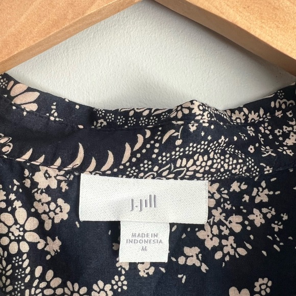 J. Jill Navy and Tan Floral Paisley Shirt Button-Up Blouse Women's Medium - Picture 5 of 7